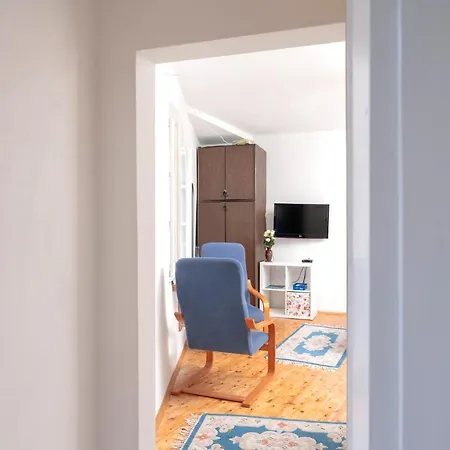 2 Apartamento *